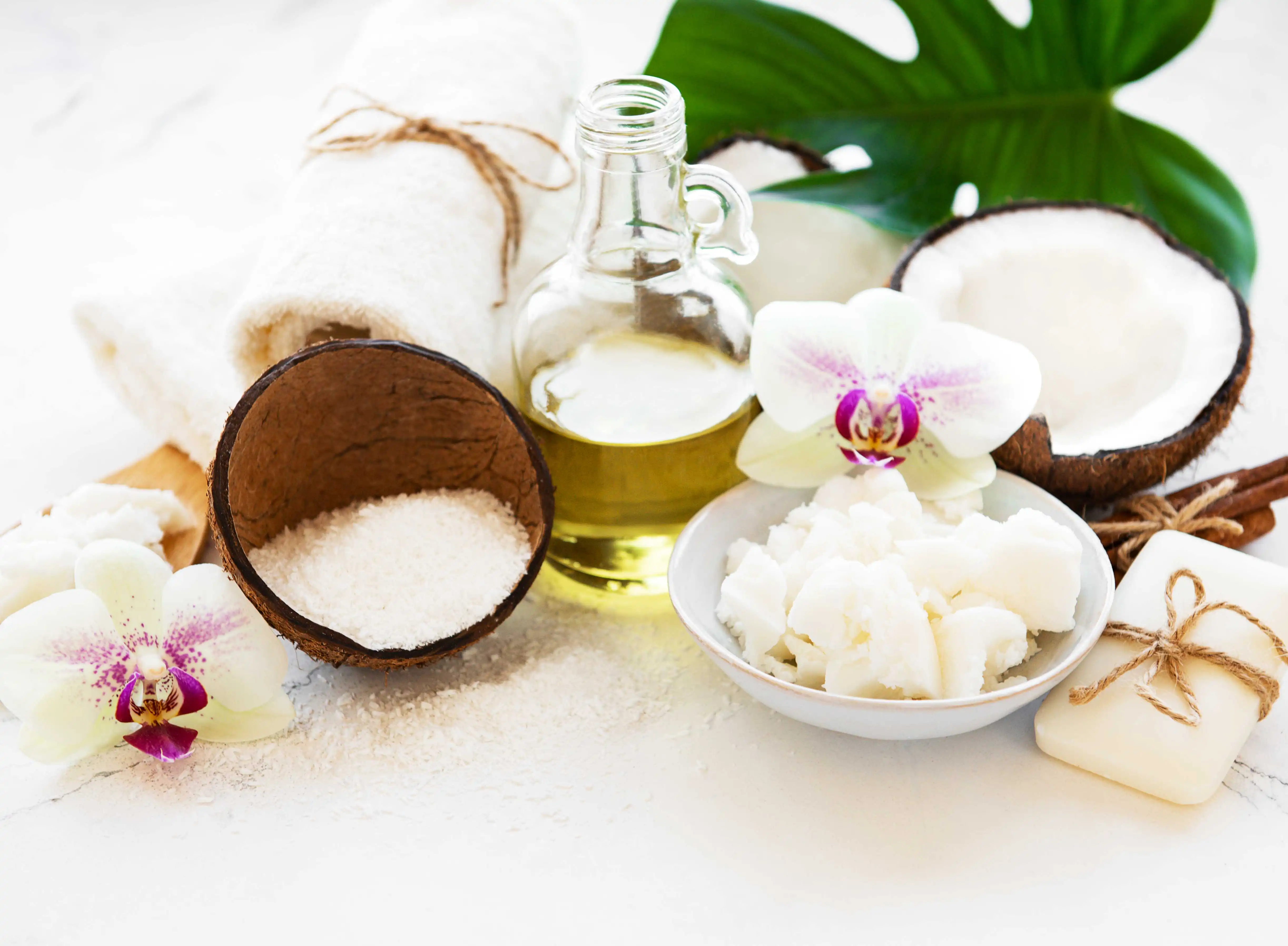 Advantages of Using Coconut Oil To Whiten Teeth
