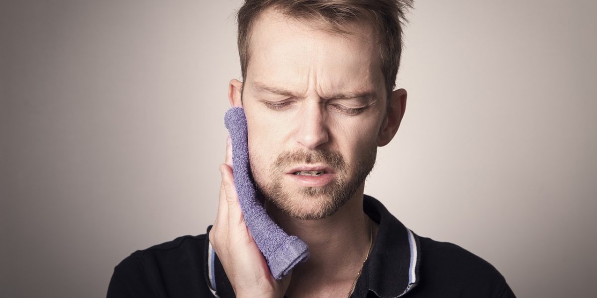 tooth infection symptoms